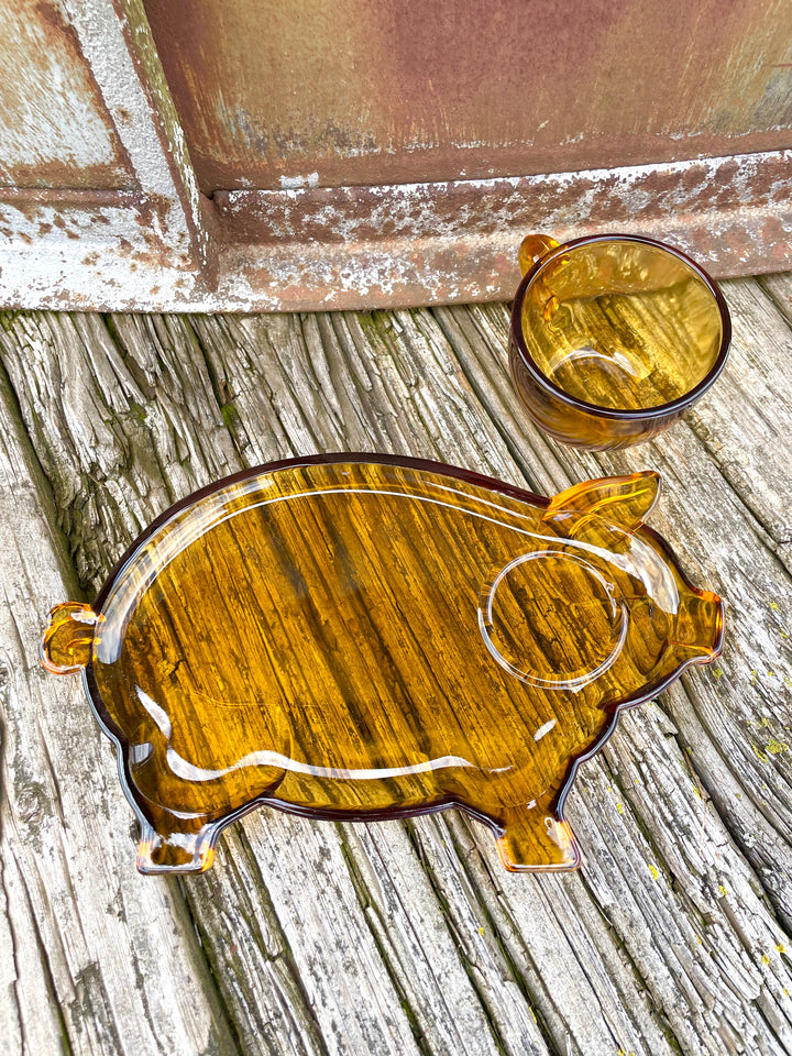 Vintage Pig Snack Plates and Cups