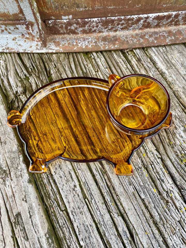 Vintage Pig Snack Plates and Cups