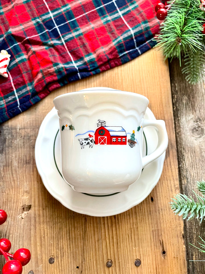 Vintage 16-Piece Christmas Dinnerware Set